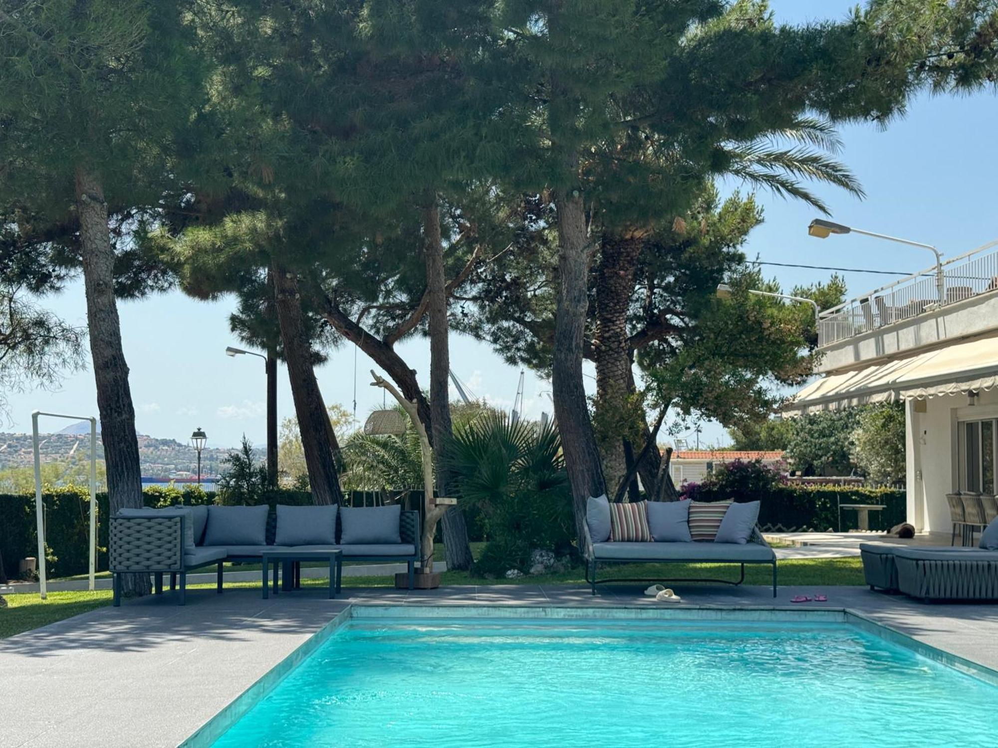 Zoza Luxury Villa Isthmia By The Sea With Private Pool Kalamáki 外观 照片