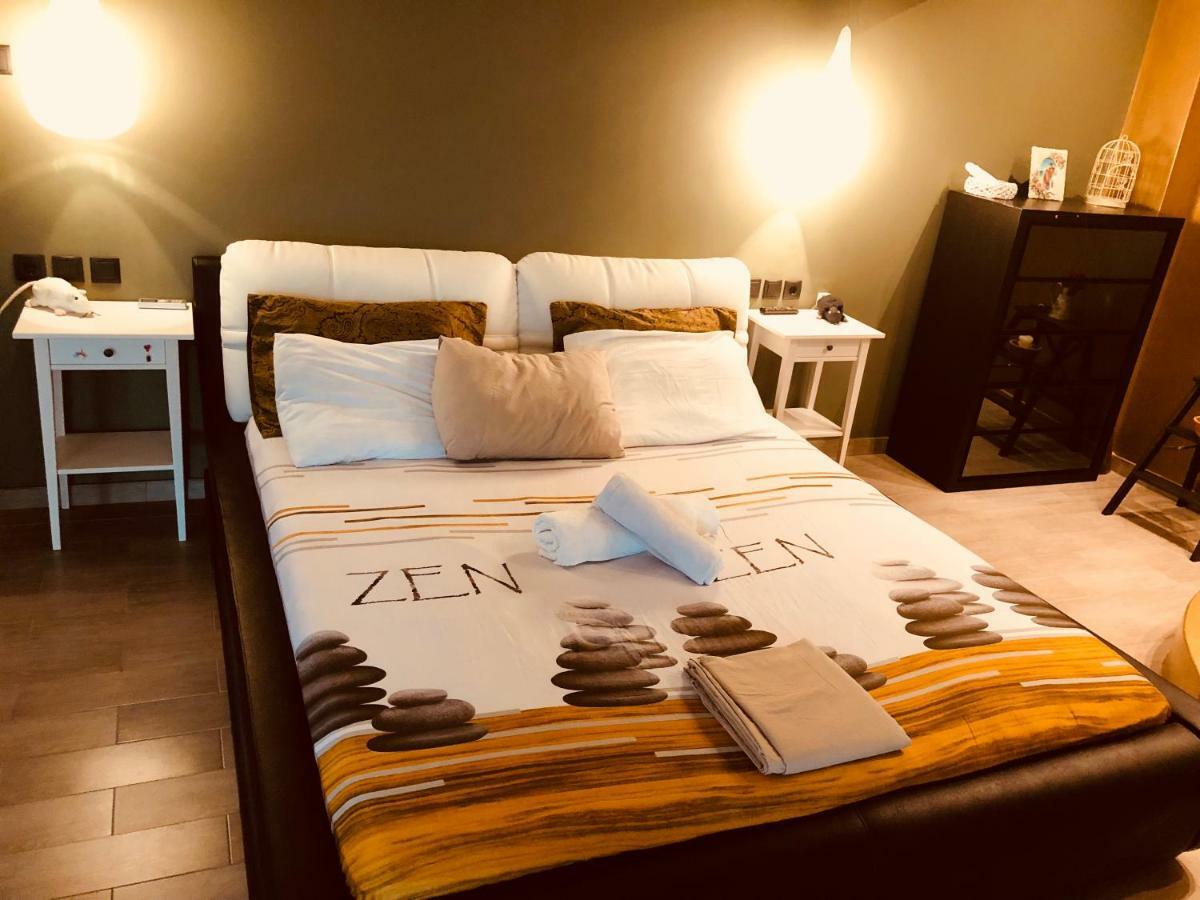 Zoza Luxury Villa Isthmia By The Sea With Private Pool Kalamáki 外观 照片